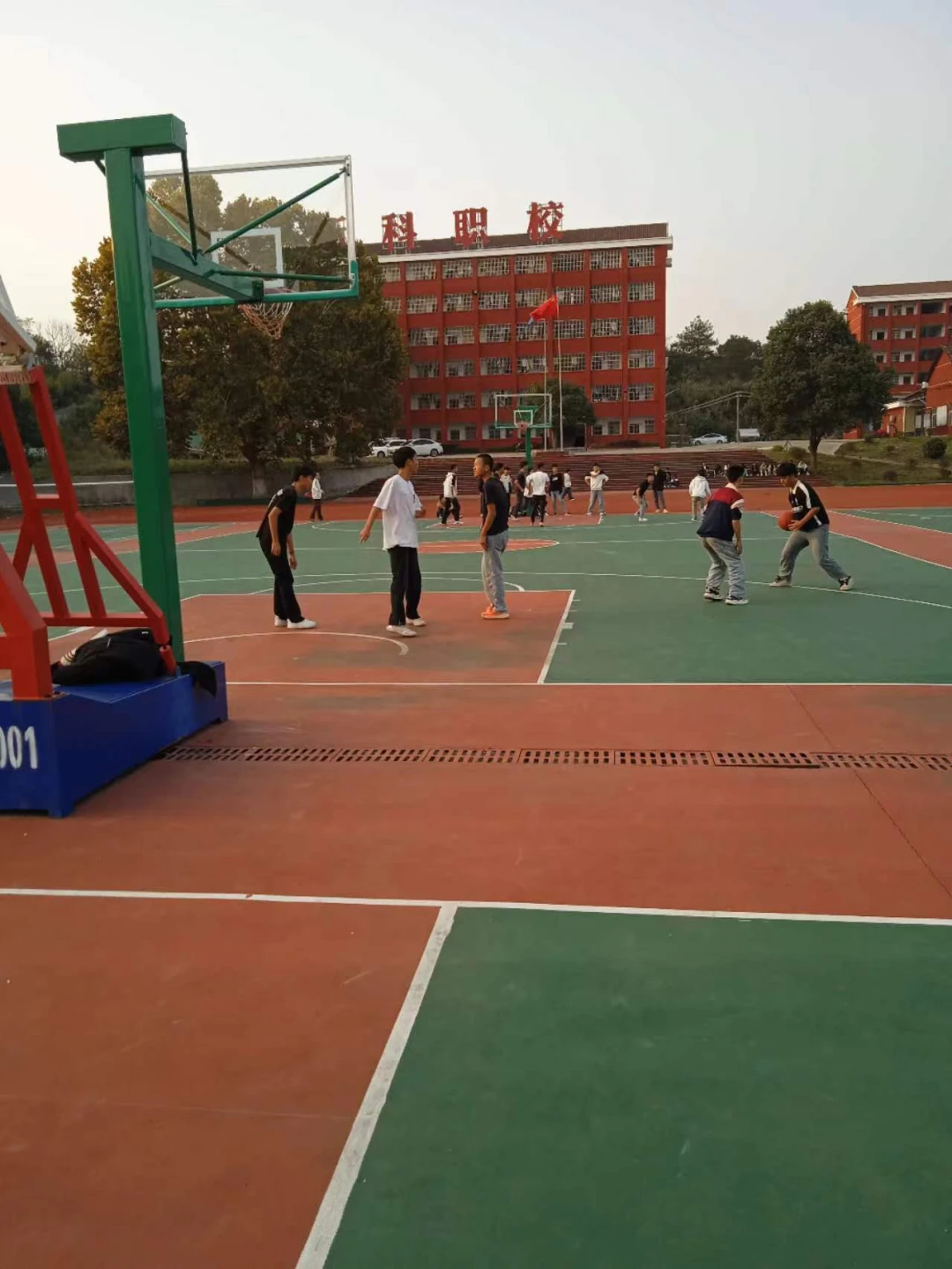 篮球体能趣味训练十法是什么_0